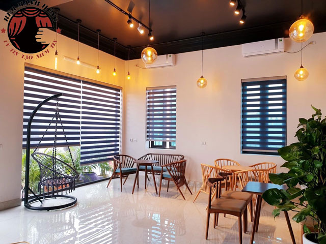 Rèm cầu vồng phòng khách tại Văn Phú, Hà Đông