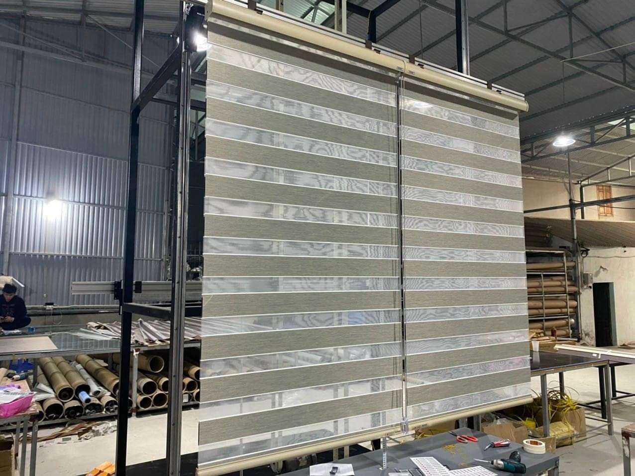 Xưởng sản xuất rèm cầu vồng