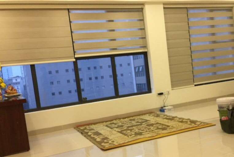 Rèm cầu vồng phòng khách tại Nghĩa Đô quận Cầu Giấy