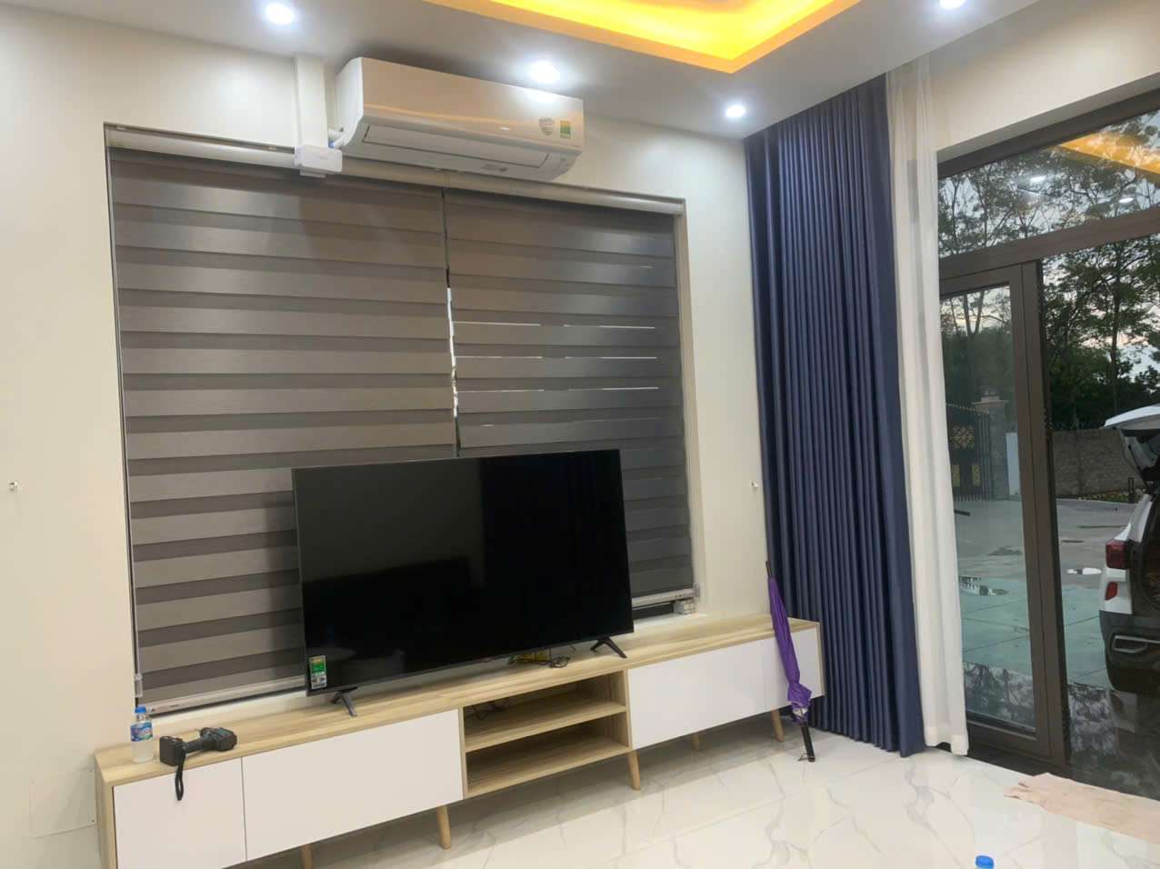 Rèm cầu vồng phòng khách tại Văn Phú, Hà Đông