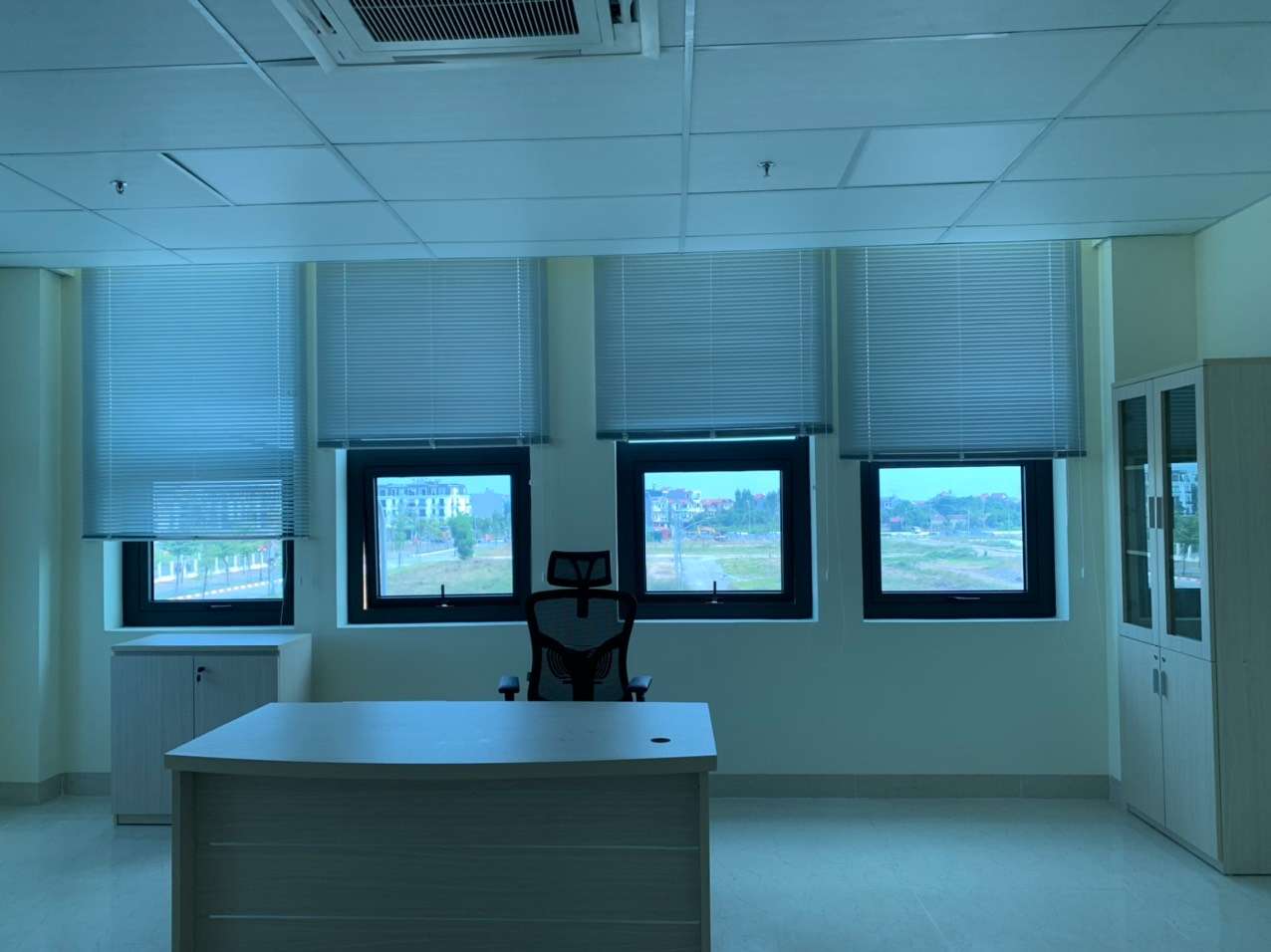 THI CÔNG RÈM VĂN PHÒNG TẠI CHI CỤC THUẾ BẮC GIANG 0975765295