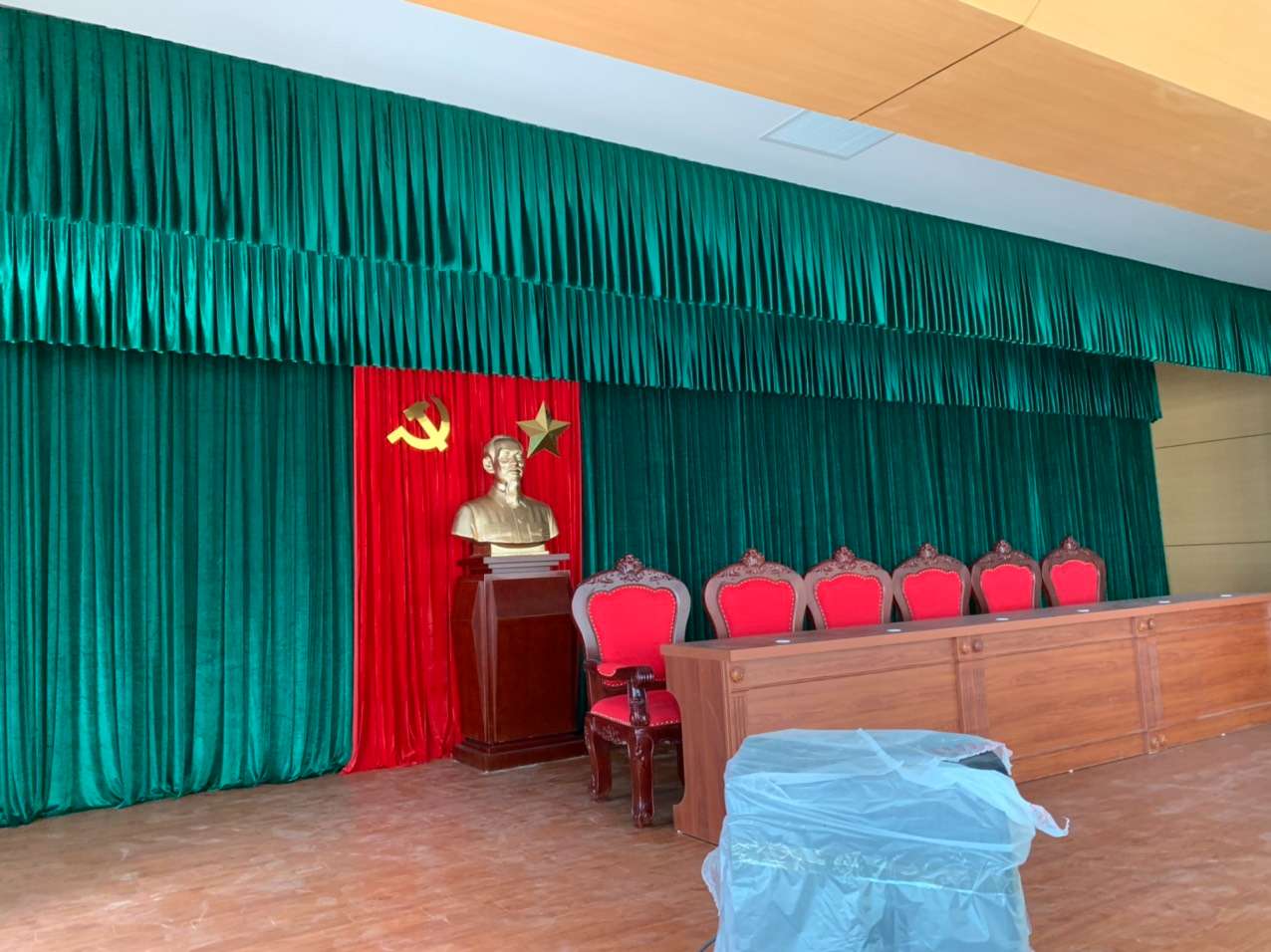 Rèm vải hội trường tại Ba Đình, Hà Nội