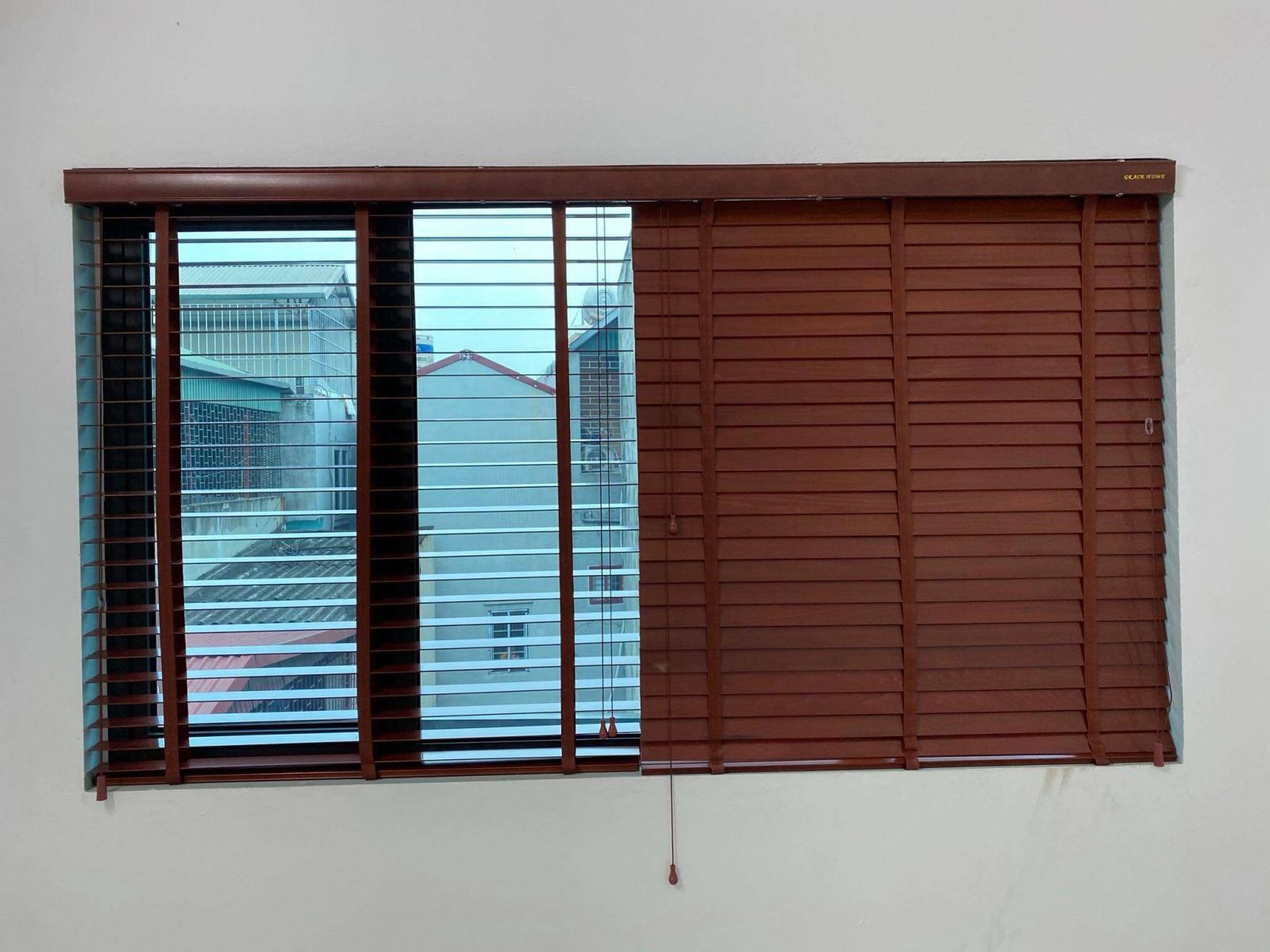 RÈM SÁO GỖ TỰ NHIÊN PHÒNG NGỦ TẠI QUỐC OAI