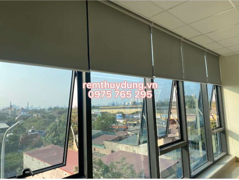 Rèm cuốn văn phòng giá rẻ tại Phương Mai, Đống Đa