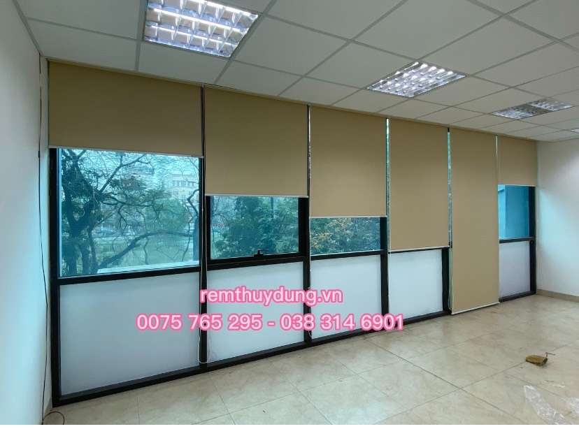 Rèm cuốn văn phòng giá rẻ tại Phương Mai, Đống Đa