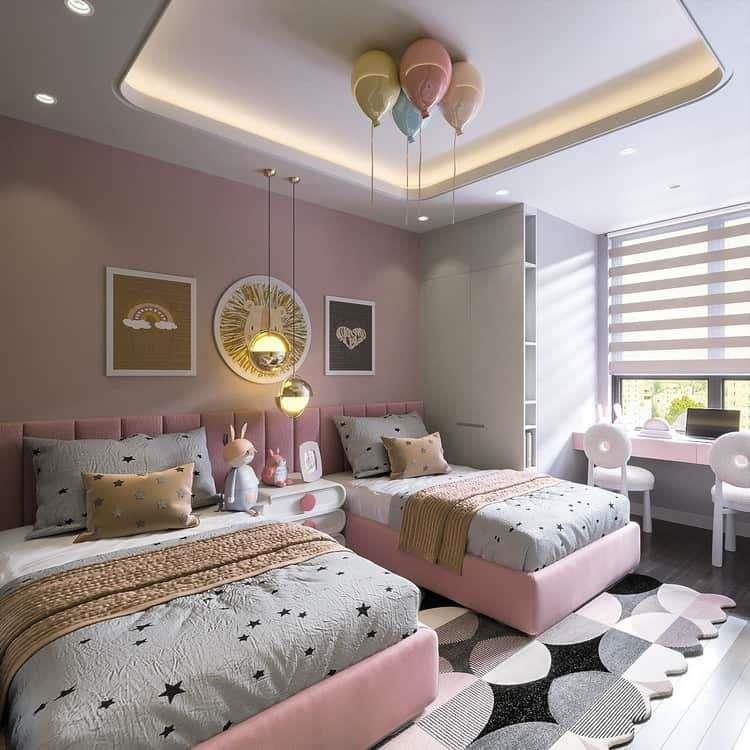 Rèm cầu vồng văn phòng tại Ngã Tư Sở, Đống Đa